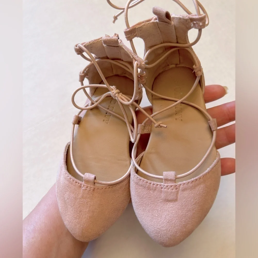 Old Navy baby girl lace up‎ pink ankle ballet flats in Size 5.  E
